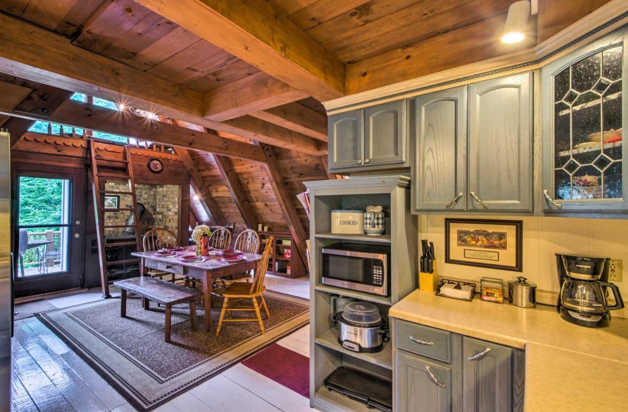 Serene Todd Getaway With Private Pond And Creek Views! Exterior photo